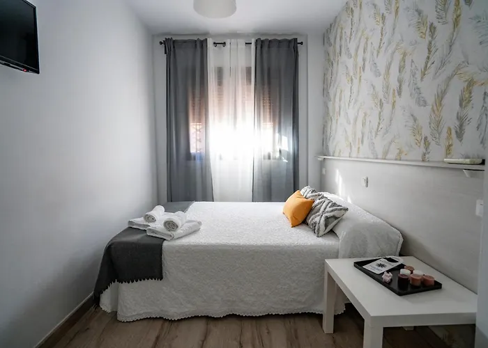 Plaza De Italia Pensión 3*