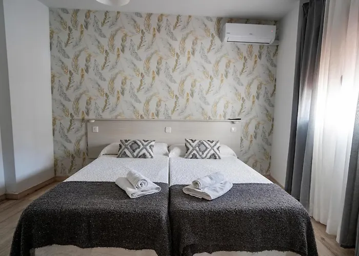 Plaza De Italia Pensión Caces